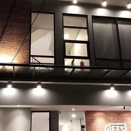 Weis Hotel Simpang Lima سيمارانغ المظهر الخارجي الصورة